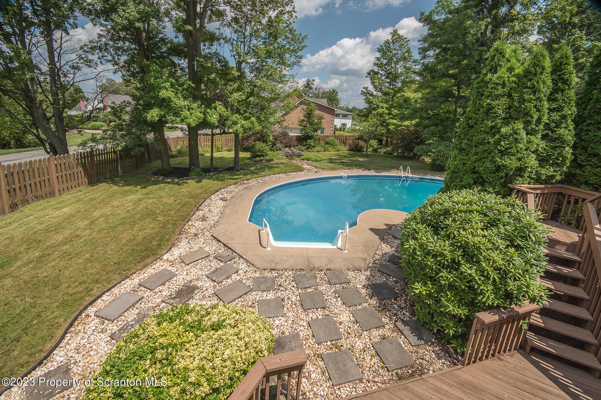601 Hampton Road Clarks Summit, PA 18411 - Photo 21 of 23 Yard