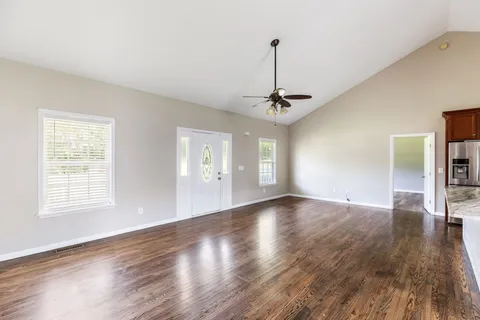 $434,999 | 2373 Hampshire Pike, Columbia, TN 38401