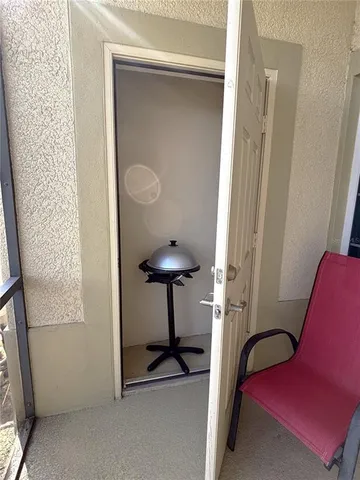 a view of livingroom with furniture