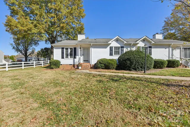 $220,000 | 6025 Crape Myrtle Lane, Charlotte, NC 28216