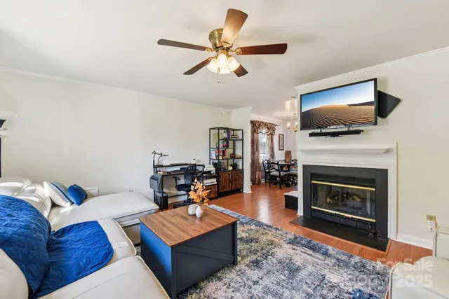 $220,000 | 6025 Crape Myrtle Lane, Charlotte, NC 28216