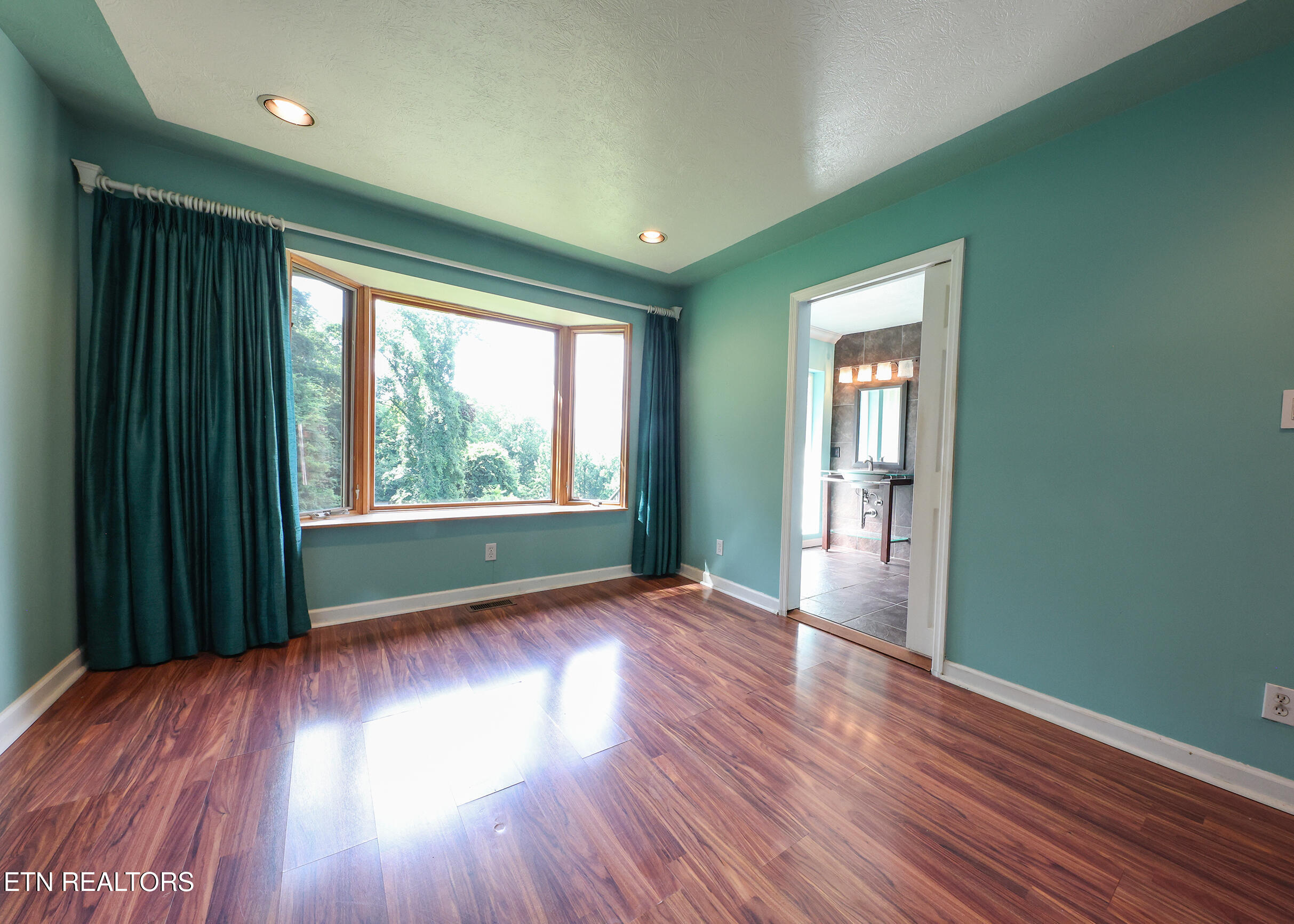 104 Ogden Circle Oak Ridge, TN 37830 - Photo 15 of 40 o179A7794 copy