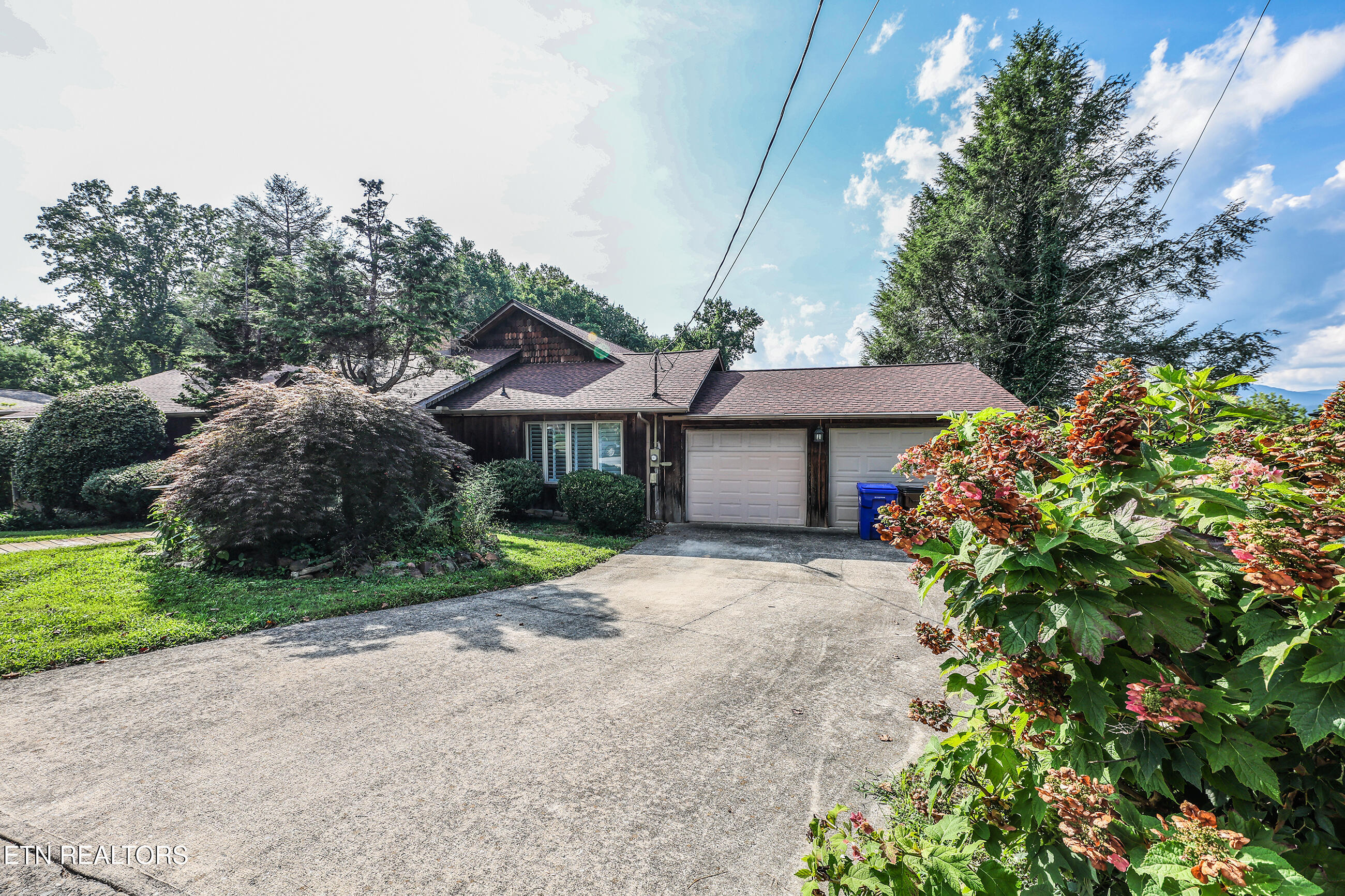 104 Ogden Circle Oak Ridge, TN 37830 - Photo 3 of 40 O179A8287 copy