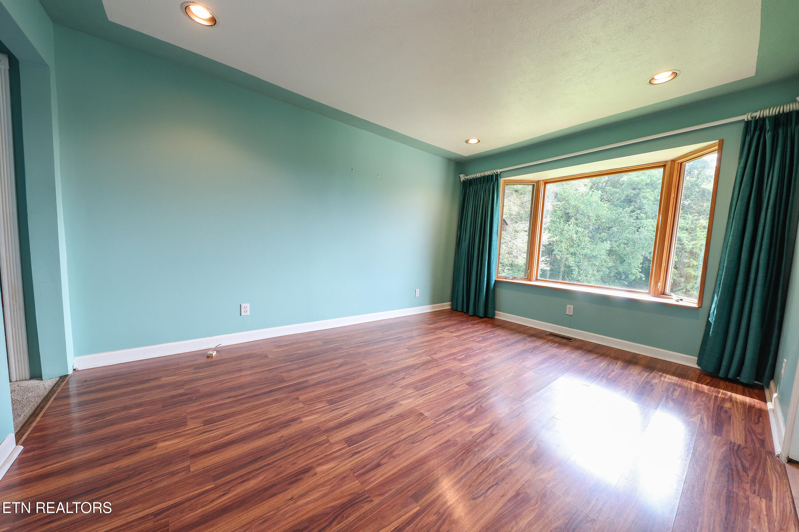 104 Ogden Circle Oak Ridge, TN 37830 - Photo 34 of 40 o179A7784 copy
