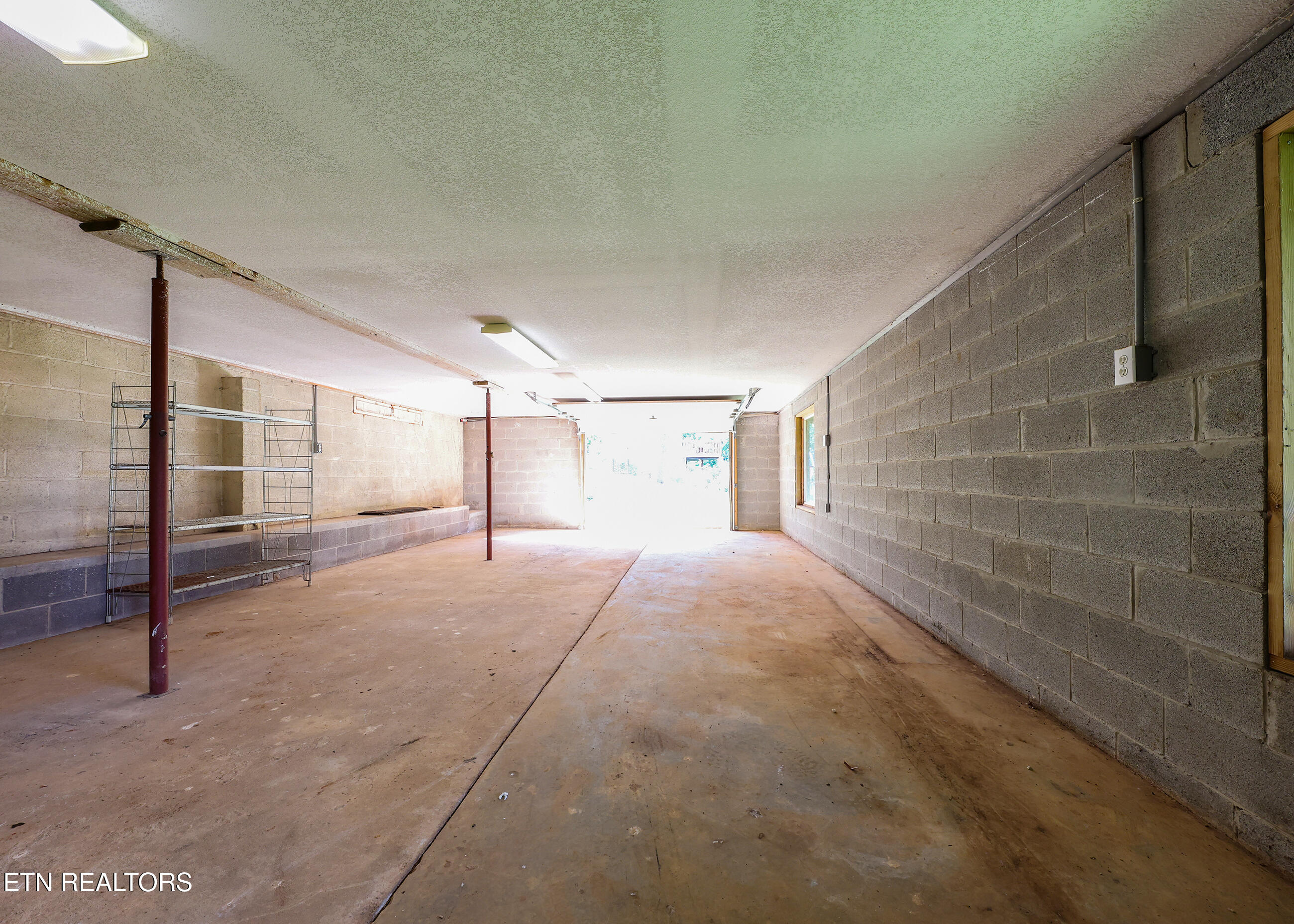104 Ogden Circle Oak Ridge, TN 37830 - Photo 35 of 40 O179A8144 copy
