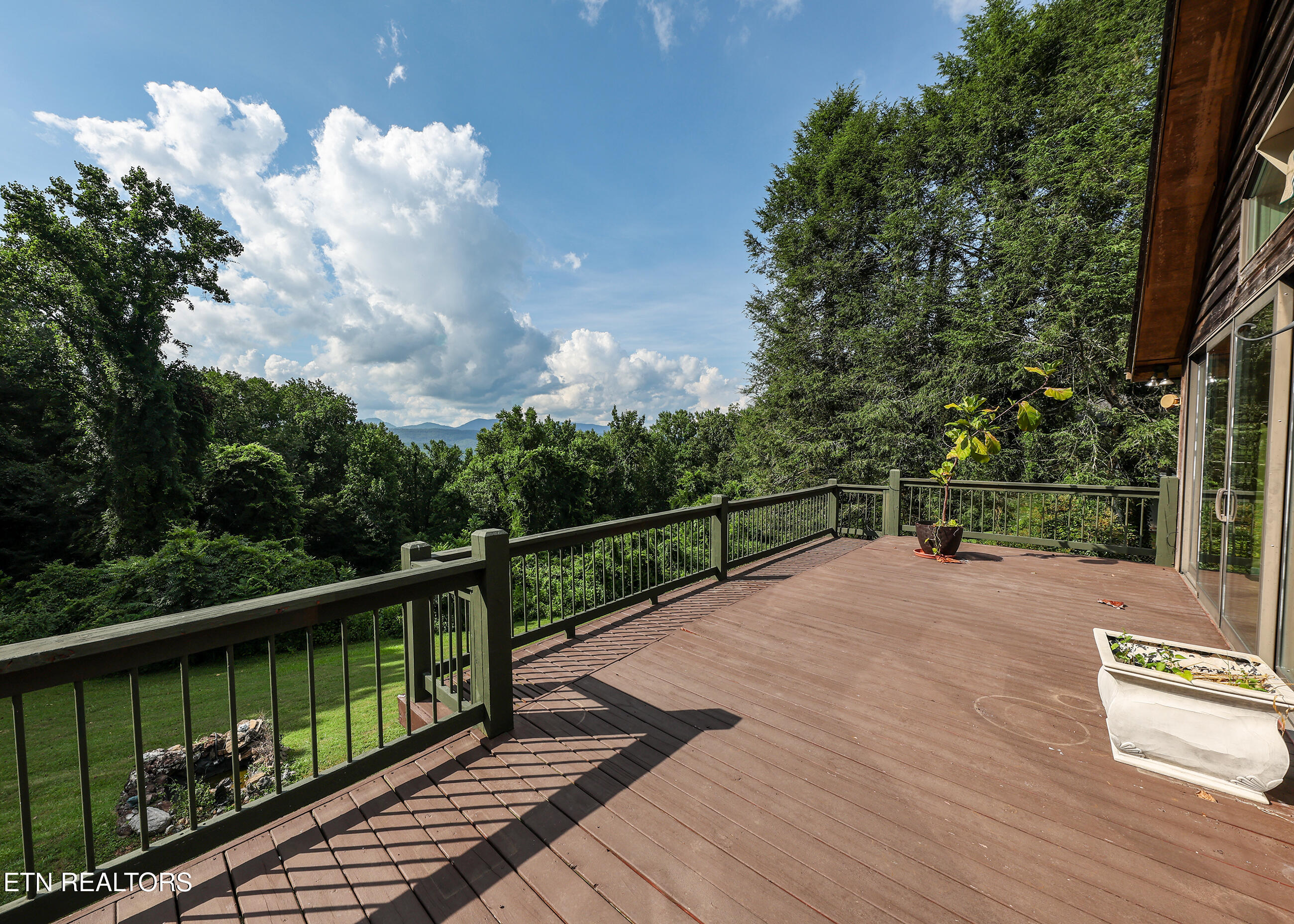 104 Ogden Circle Oak Ridge, TN 37830 - Photo 38 of 40 O179A8234 copy