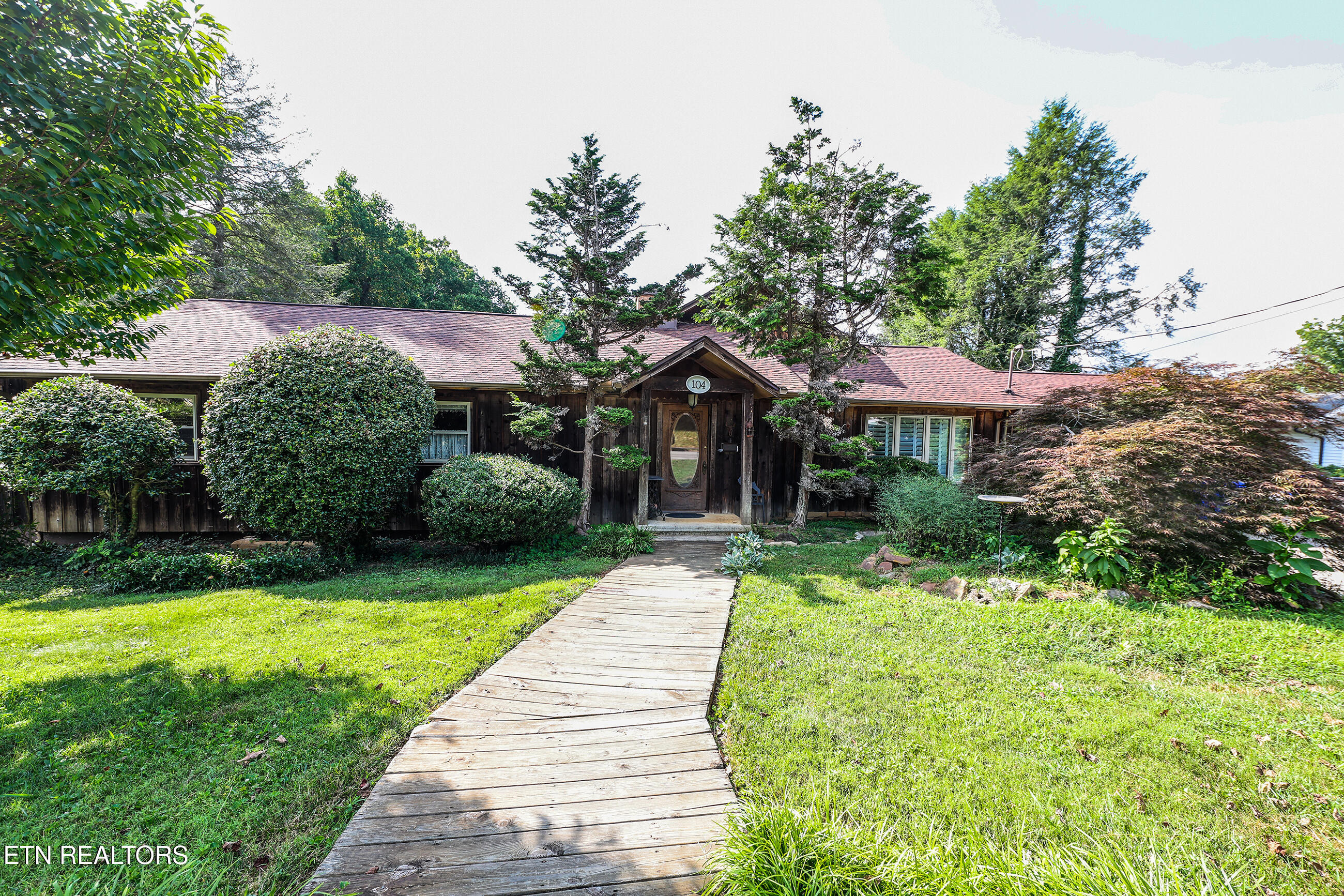 104 Ogden Circle Oak Ridge, TN 37830 - Photo 4 of 40 O179A8254 copy