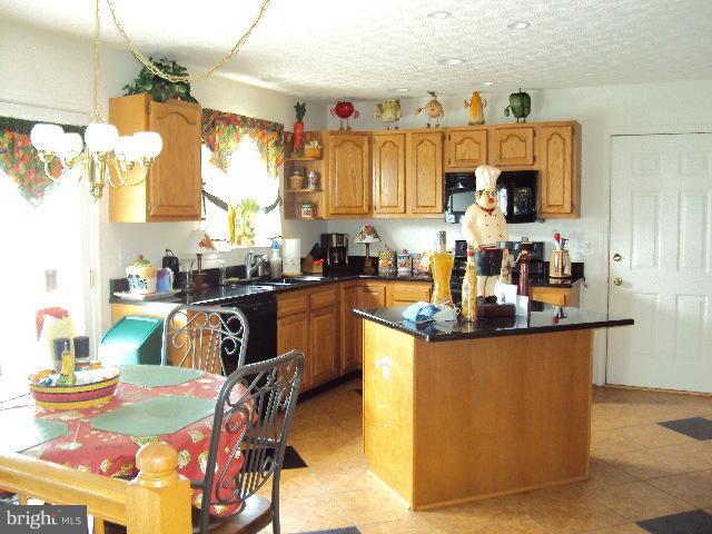 670 Morgan Ford Road Front Royal, VA 22630 - Photo 9 of 25 Kitchen