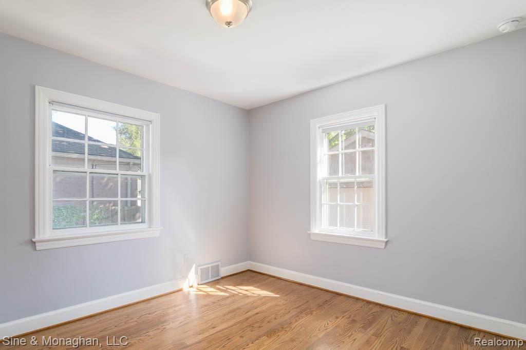 459 Touraine Road Grosse Pointe Farms, MI 48236 - Photo 13 of 28