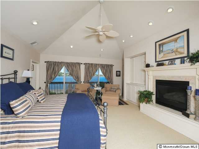 2631 River Road Point Pleasant, NJ 08742 - Photo 12 of 47 Elegant master bedroom suite