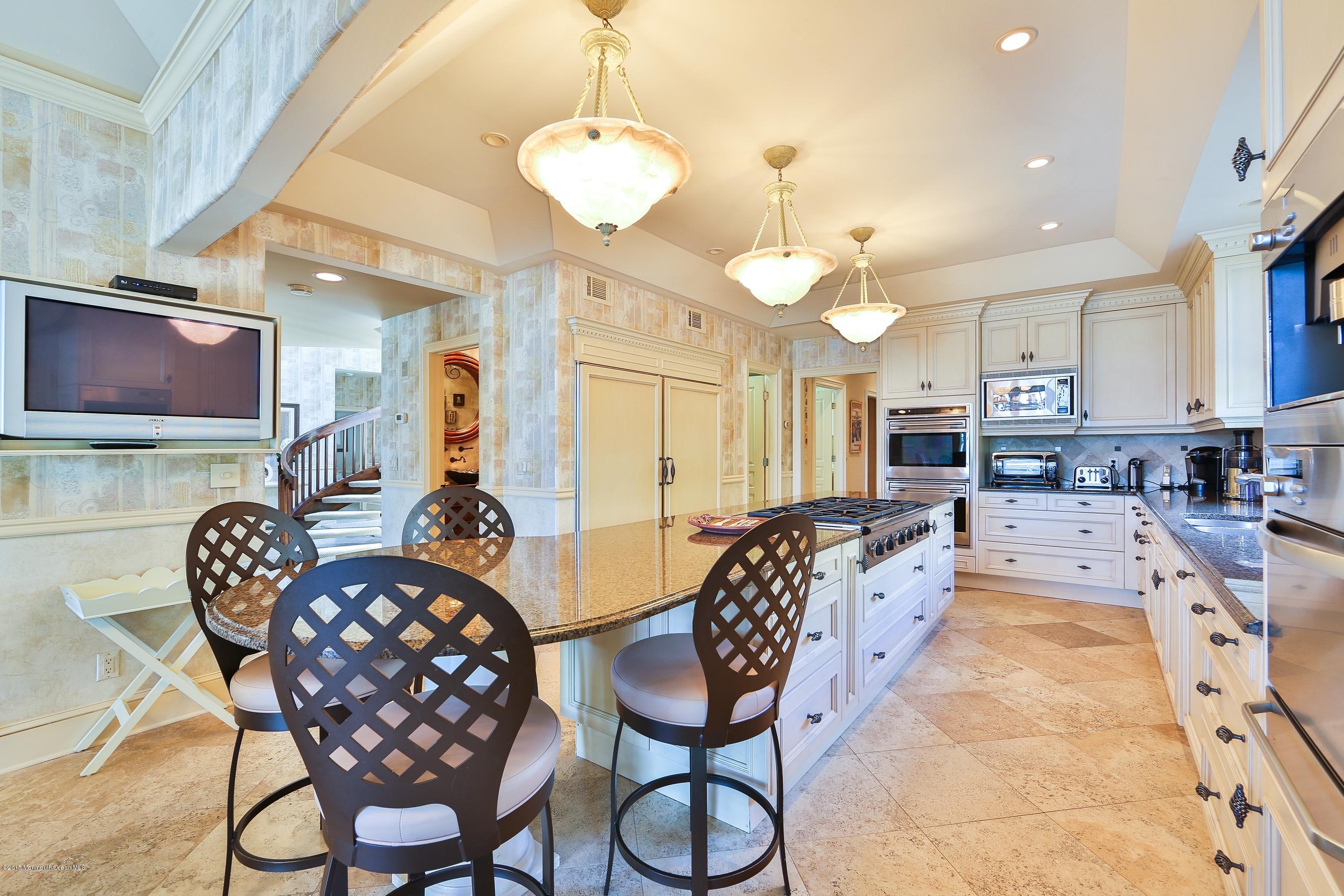 2631 River Road Point Pleasant, NJ 08742 - Photo 9 of 47 State -of- the- Art Gourmet Kitchen