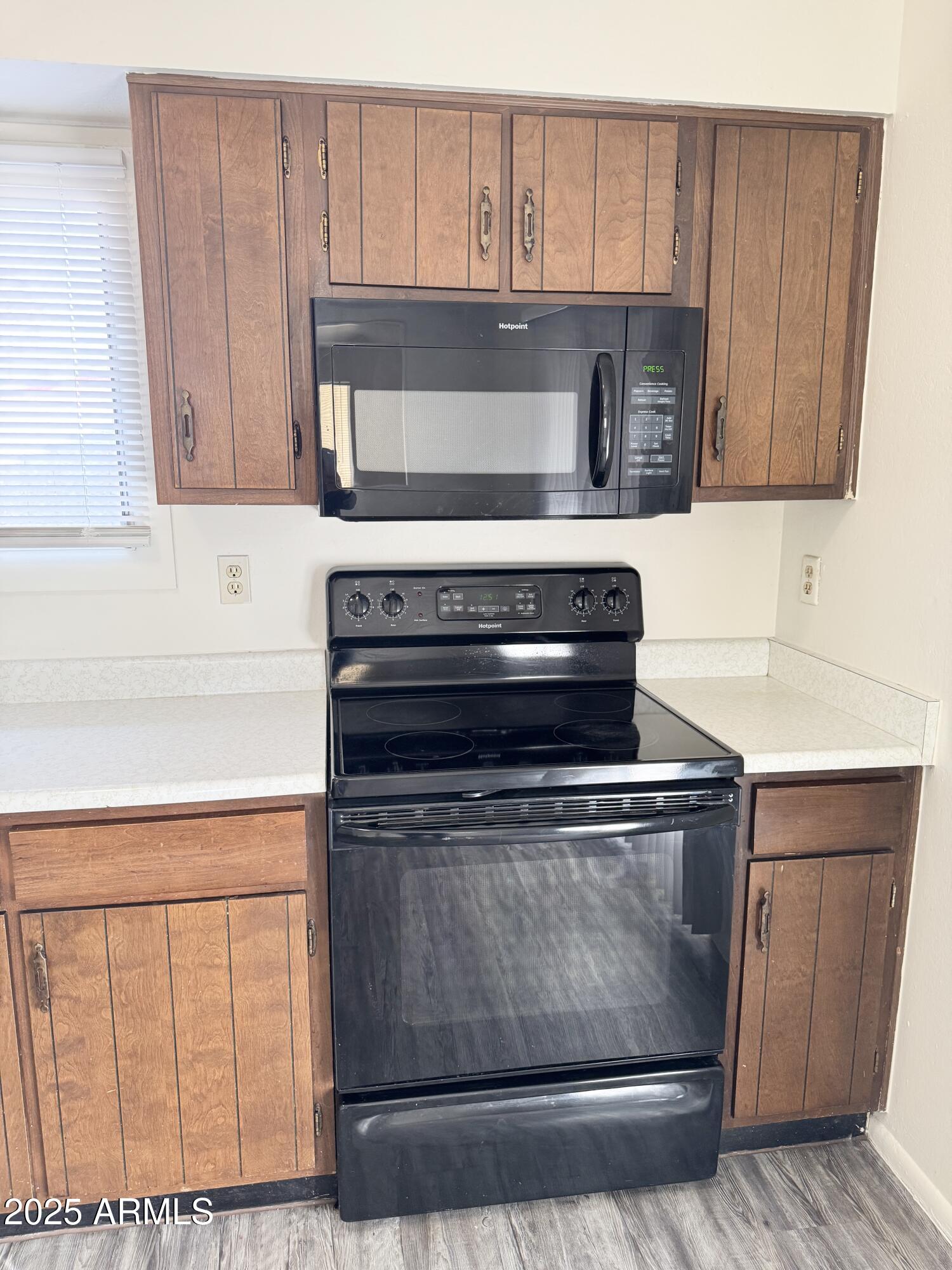 4520 West Hatcher Road Glendale, AZ 85302 - Photo 14 of 38 14