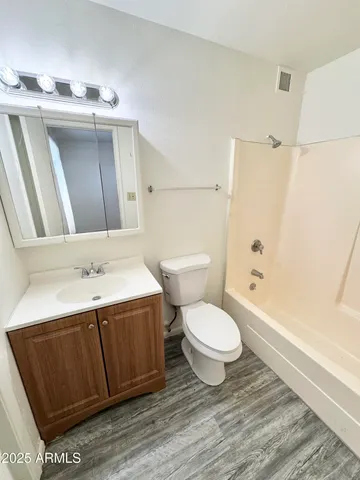 $1,695 | 4520 West Hatcher Road, Glendale, AZ 85302