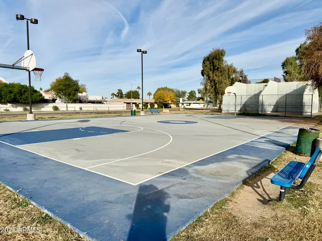 $1,695 | 4520 West Hatcher Road, Glendale, AZ 85302