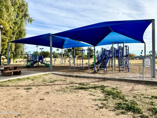 $1,695 | 4520 West Hatcher Road, Glendale, AZ 85302