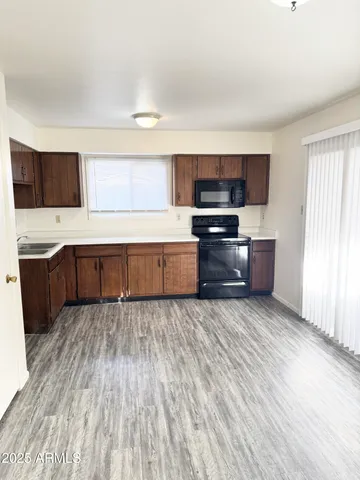 $1,695 | 4520 West Hatcher Road, Glendale, AZ 85302
