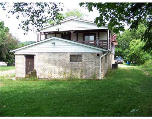 839 Russellton Road Cheswick, PA 15024 - Photo 7 of 8 Exterior Back.