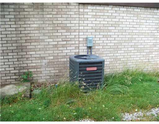 839 Russellton Road Cheswick, PA 15024 - Photo 8 of 8 Yard/Garden. AC unit