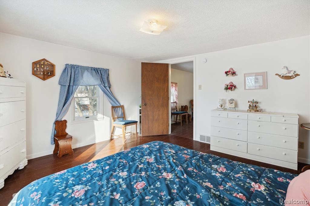10551 Goodall Road Durand, MI 48429 - Photo 23 of 36