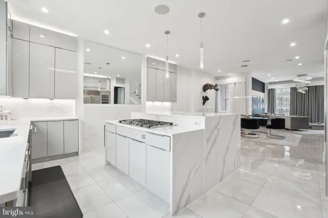 $4,500,000 | 2019 Connecticut Avenue Northwest, Washington, DC 20008