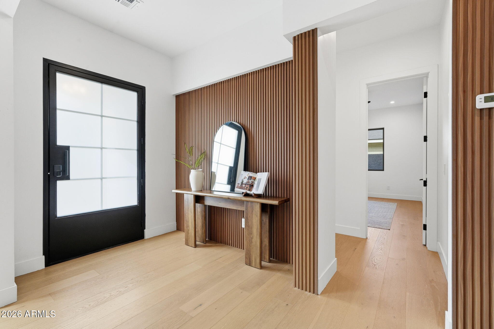 7232 East Cambridge Avenue Scottsdale, AZ 85257 - Photo 6 of 42 Entry way