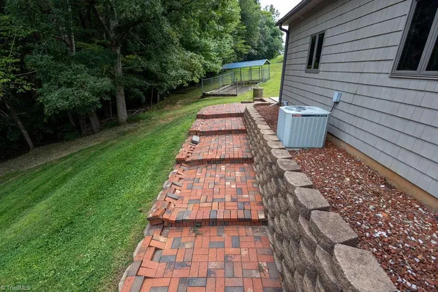 $449,900 | 3605 Highway 268, Siloam, NC 27047