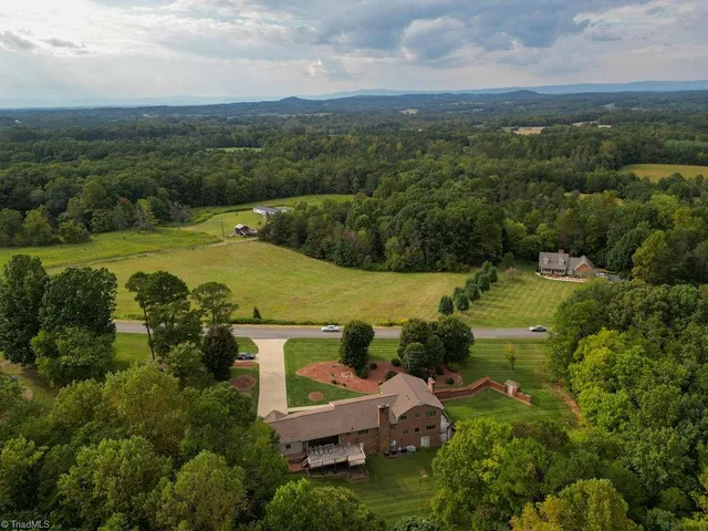 $449,900 | 3605 Highway 268, Siloam, NC 27047