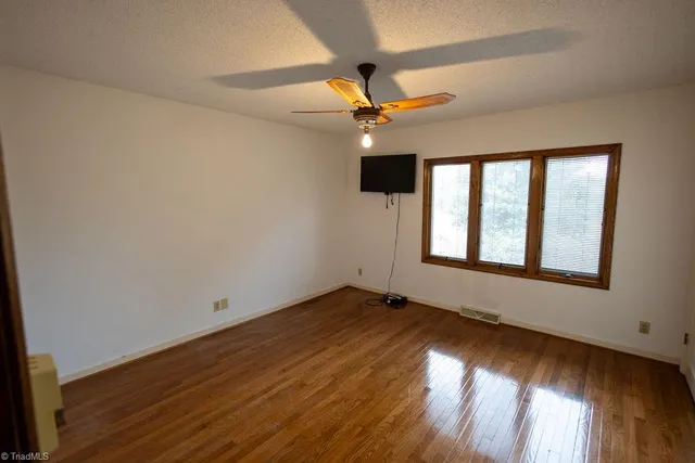 $449,900 | 3605 Highway 268, Siloam, NC 27047