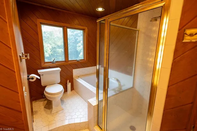 $449,900 | 3605 Highway 268, Siloam, NC 27047