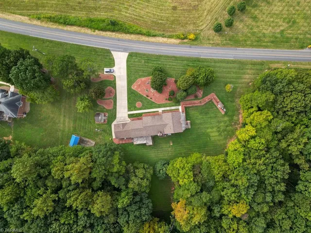 $449,900 | 3605 Highway 268, Siloam, NC 27047