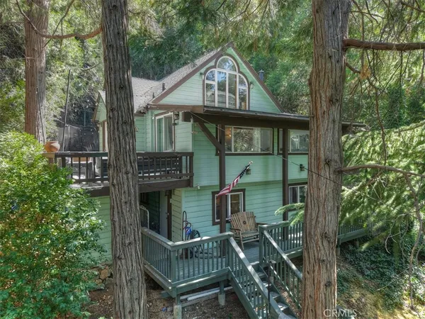 $360,000 | 23869 Wildwood Lane, Crestline, CA 92325