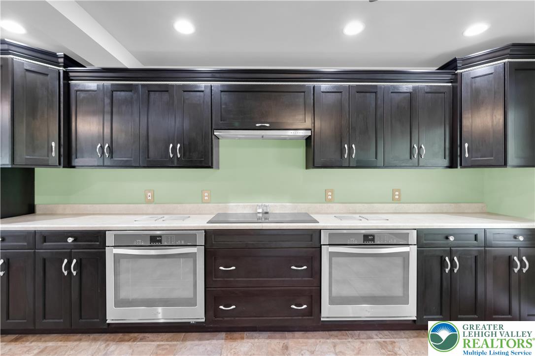 725 Buttermilk Road Hellertown, PA 18055 - Photo 17 of 66