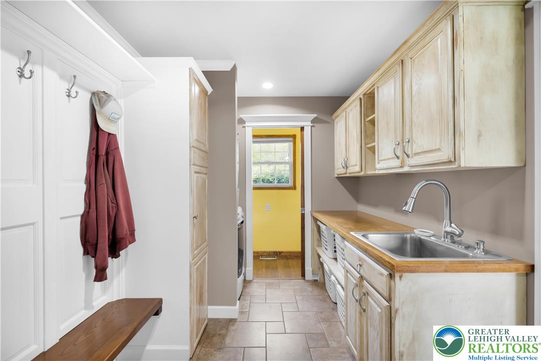 725 Buttermilk Road Hellertown, PA 18055 - Photo 23 of 66