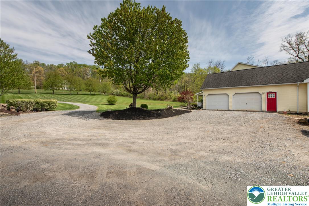 725 Buttermilk Road Hellertown, PA 18055 - Photo 54 of 66
