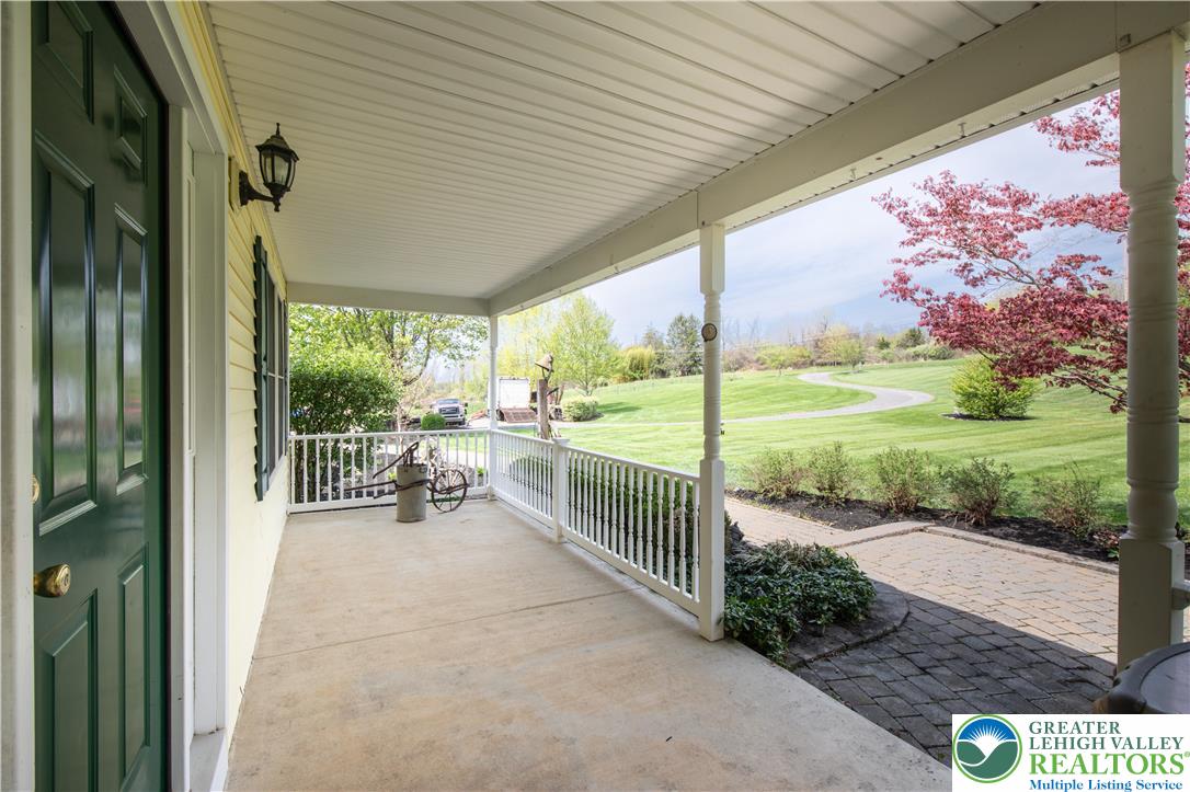 725 Buttermilk Road Hellertown, PA 18055 - Photo 6 of 66