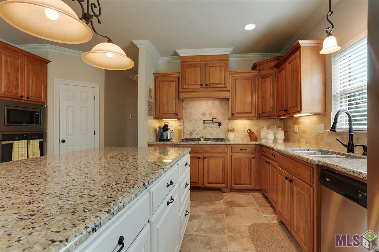 15739 Parkside Court Baton Rouge, LA 70817 - Photo 8 of 15 Gallery Image 8