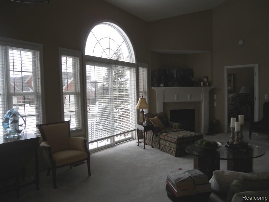 5140 Brecon Court Rochester, MI 48306 - Photo 7 of 28 DSCN1375.jpg