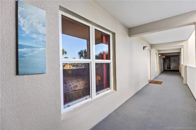 a view of an entryway with dining area