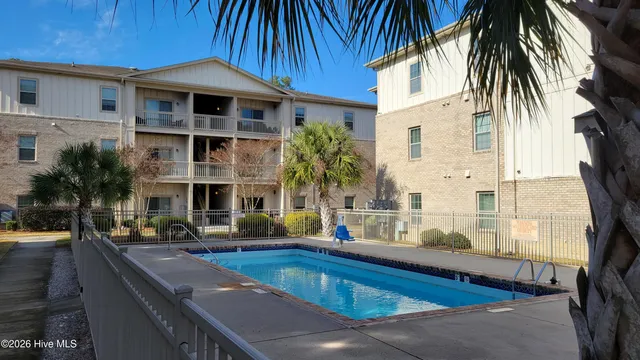 $236,000 | 119 Covil Avenue, Unit 202, Wilmington, NC 28403