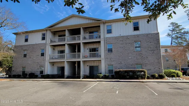 $236,000 | 119 Covil Avenue, Unit 202, Wilmington, NC 28403