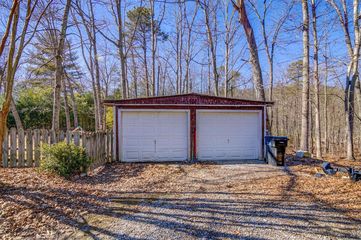 4812 Moore Road Salem, VA 24153 - Photo 3 of 39 04-03- 4812 Moore Rd-77