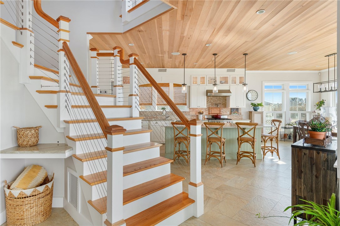 22 Shore Road Narragansett, RI 02882 - Photo 19 of 50