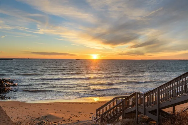 $3,600,000 | 22 Shore Road, Narragansett, RI 02882