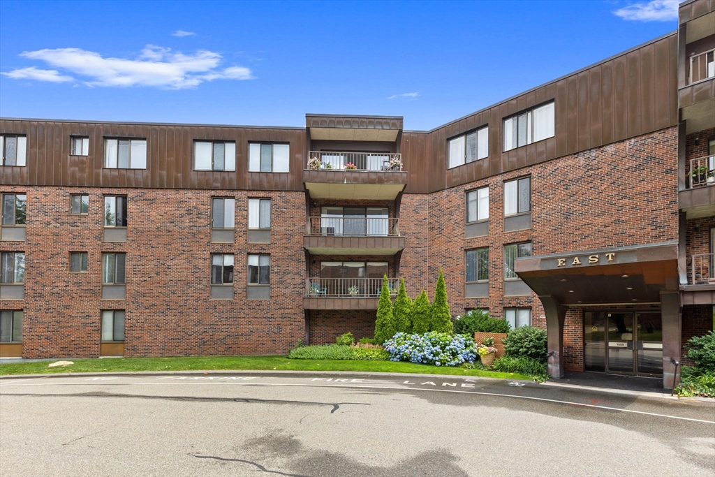 1002 Paradise Road, Unit 1C Swampscott, MA 01907 - Photo 27 of 32 Gallery Image 27