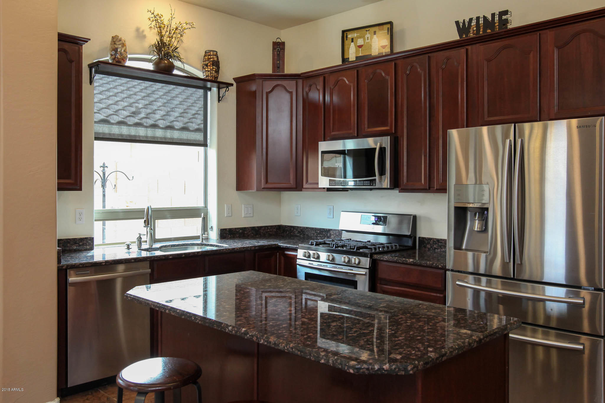 756 East Blue Ridge Way Chandler, AZ 85249 - Photo 20 of 45 Kitchen3 (1)
