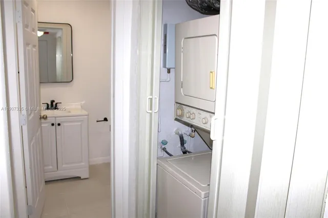 $1,900 | 9760 Southwest 184th Street, Unit 12D, Cutler Bay, FL 33157