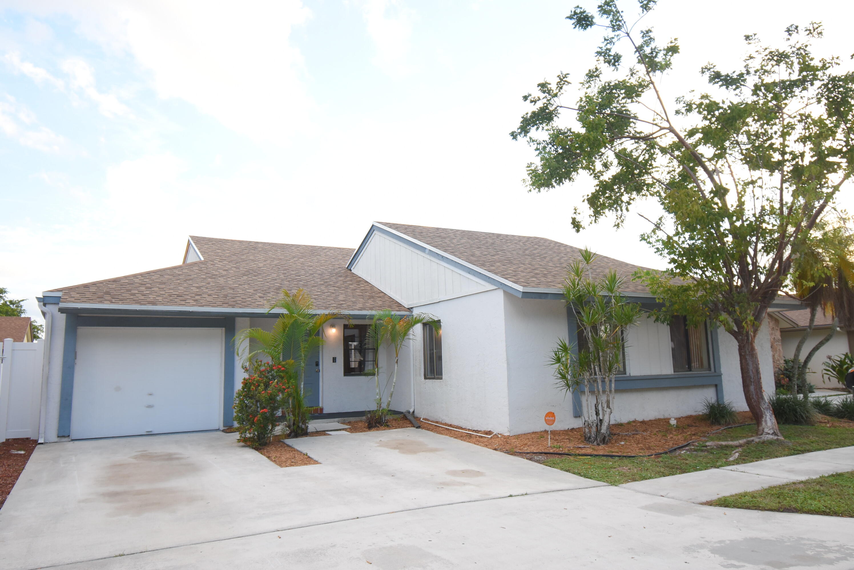 11404 New Village Place Boca Raton, FL 33428 - Photo 23 of 29 02