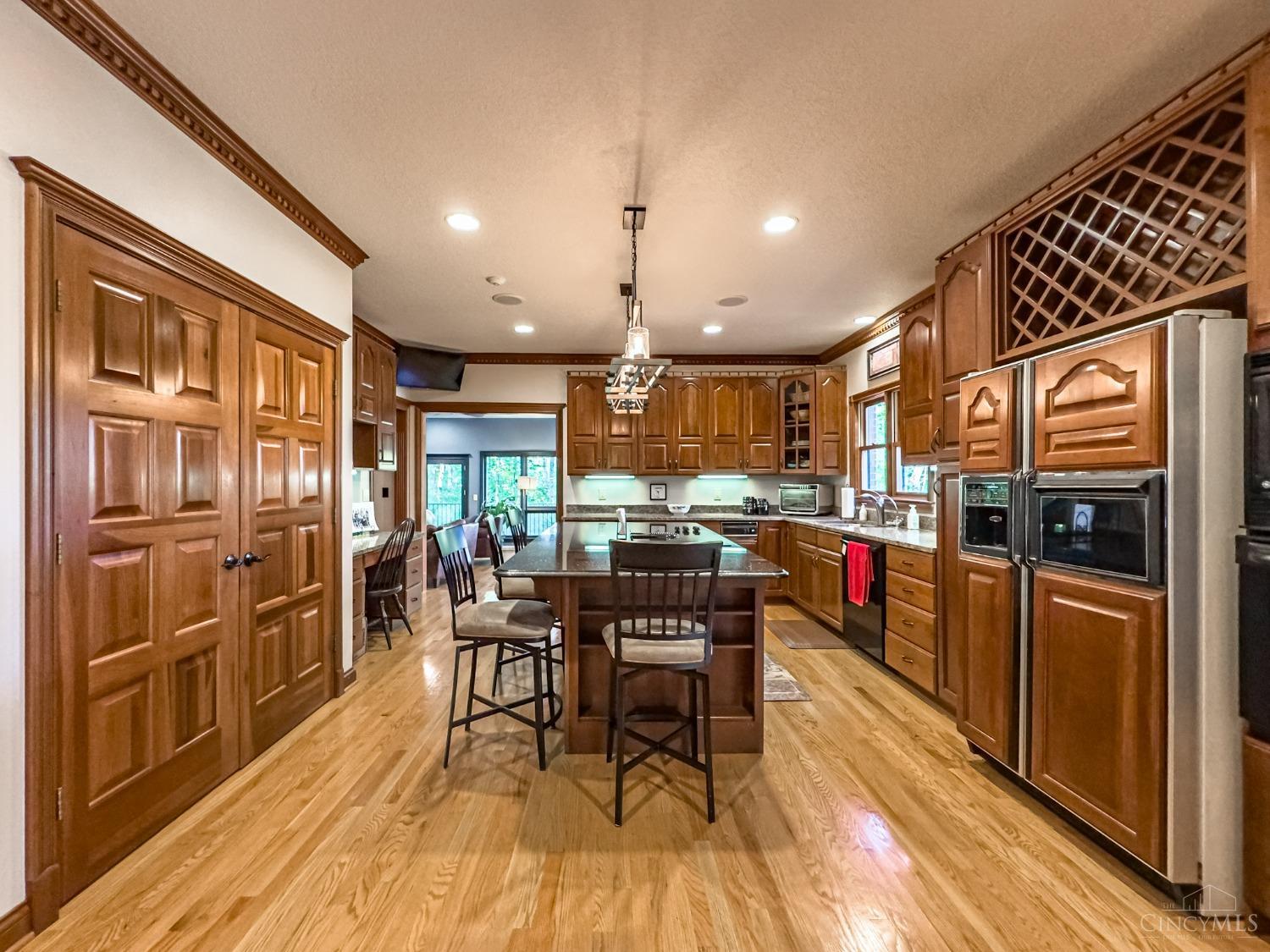3831 Sunburst Ridge Lane Cincinnati, OH 45248 - Photo 12 of 44