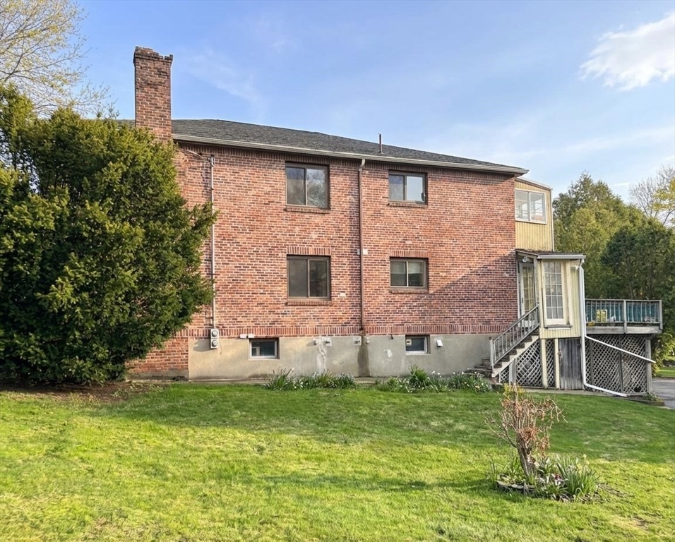 9 Reservoir Road, Unit 2 Chestnut Hill, MA 02467 - Photo 11 of 12