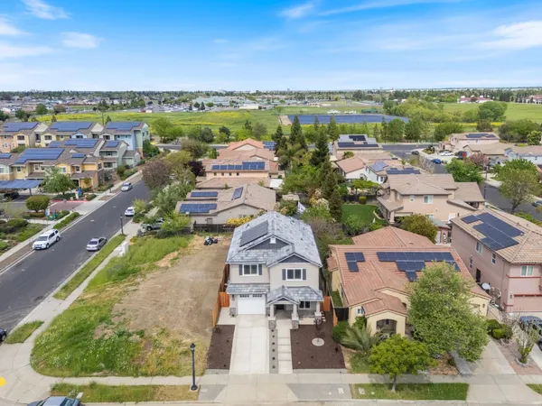 $669,000 | 2205 Armus Street, Woodland, CA 95776